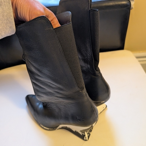 John Fluevog Heebie Jeebies Wedged mid-calf boot size 9 in VGUC - Picture 11 of 14